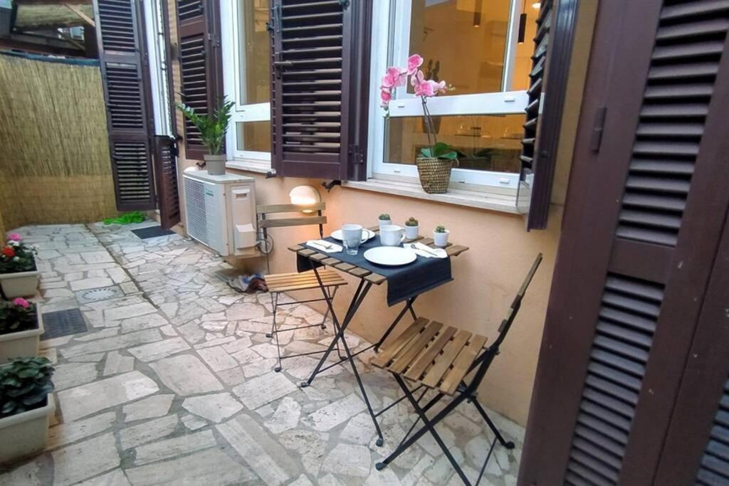 Elegante Open Space Con Vasca Idromassaggio A Trastevere Extérieur photo